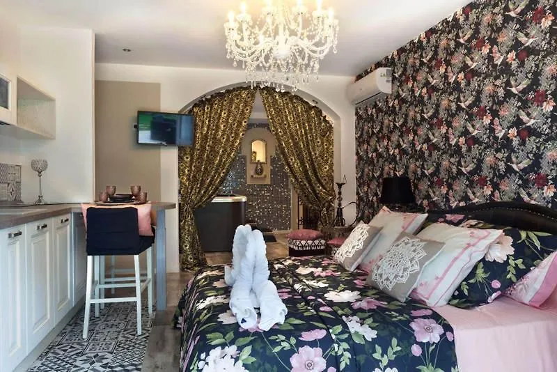 Bed and Breakfast La Casa Dei Sogni à Flayosc Couette-café