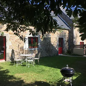 https://les-gites-dhellen.inbrittany.com